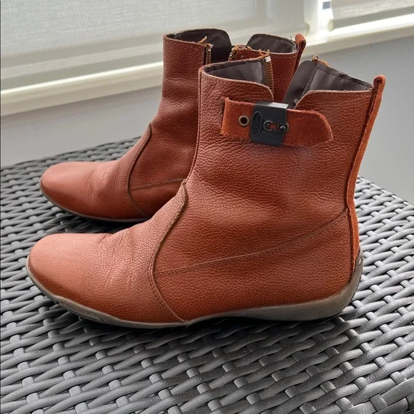 Dr Scholls Brown Leather Boots - Picture 2 of 6